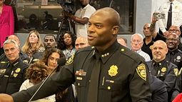 Wayne Jones jefe del Departamento de Policía de Miami Beach. Wayne Jones jefe del Departamento de Policía de Miami Beach.