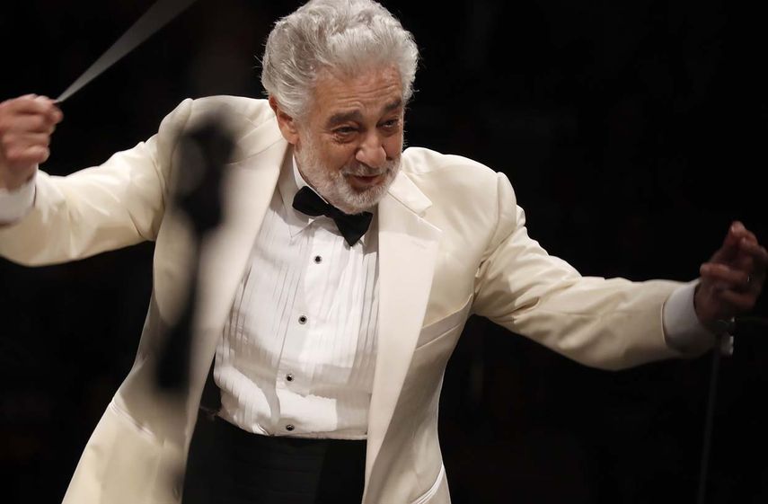 La institución ha optado por continuar con las actuaciones del tenor, como recientemente han hecho el propio Teatro Real de Madrid o la Scala de Milán.&nbsp;