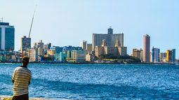 Vista parcial del litoral de la Ciudad de La habana, Cuba.