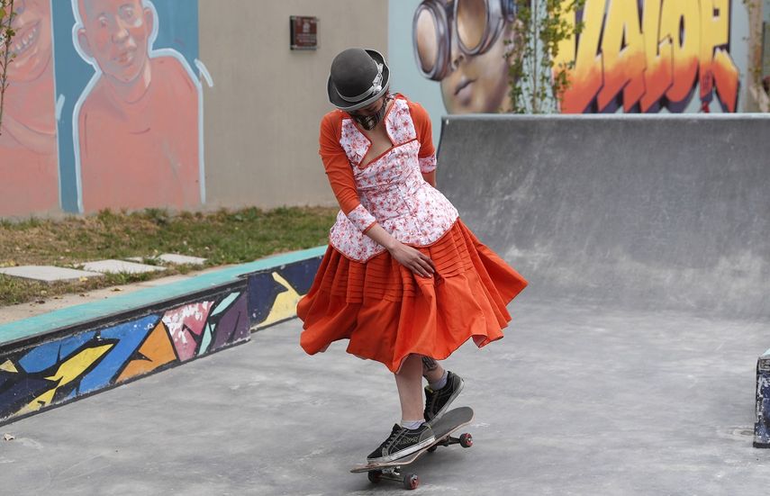 Yanira Villarreal&nbsp;pertenece al colectivo de mujeres j&oacute;venes llamado ImillaSkate, una mezcla de aymara e ingl&eacute;s que significa ni&ntilde;a y el deporte con patineta.&nbsp;