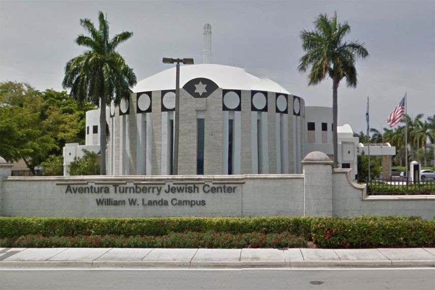 Vista parcial de la fachada del centro cultural y eduacional judío. (ARCHIVO)