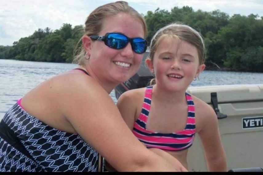 La madre y los niños fueron trasladados de urgencia al hospital Health Shands, de la Universidad de Florida. (CORTESÍA)