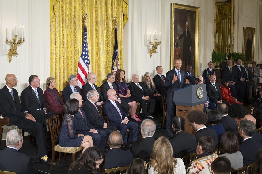 El presidente de los Estados Unidos, Barack&nbsp;Obama, habla durante la ceremonia de entrega de los premios de la Presidencia Medalla de la Libertad&nbsp;