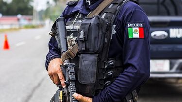 Foto referencial de un agente policial en México. 