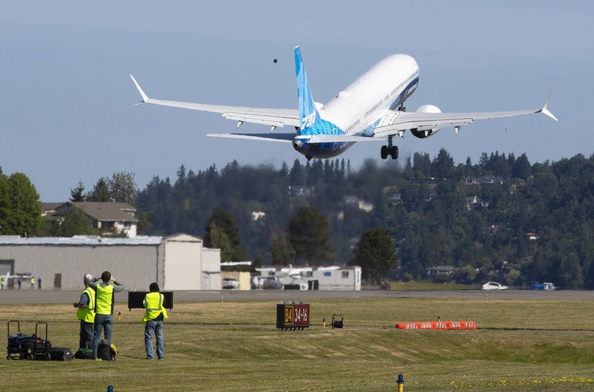 Justicia de EEUU inculpa a expiloto de Boeing por accidentes de avión 737 MAX