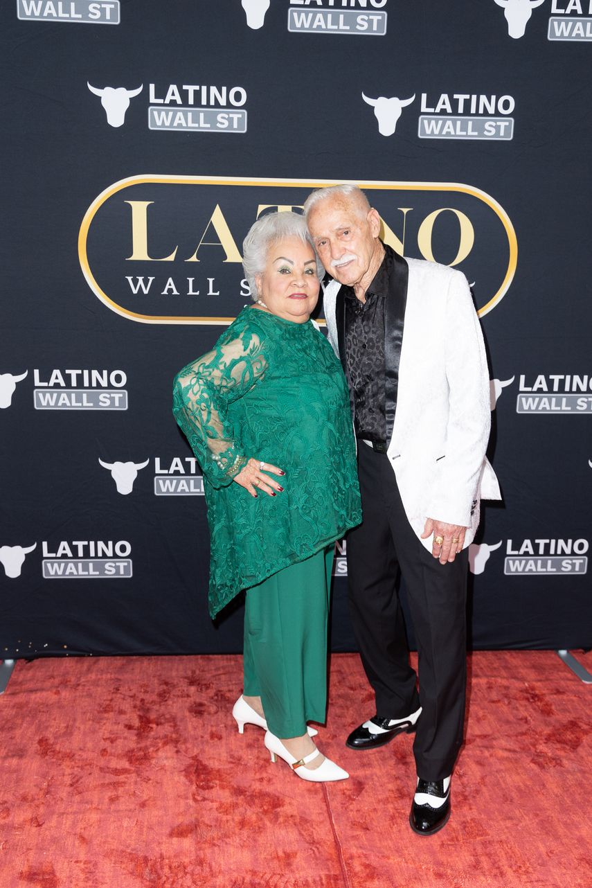 Celina Fajardo y Filiberto Padrón en los Latino Wall Street Awards.
