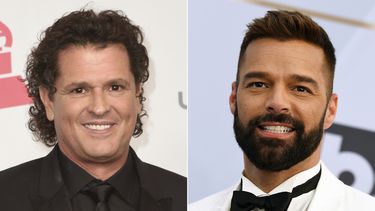 Carlos Vives posa en la ceremonia de los Latin Grammy en Las Vegas el 17 de noviembre de 2016, izquierda, y Ricky Martin llega a la entrega de los Premios SAG en Los Angeles el 27 de enero de 2019.&nbsp;