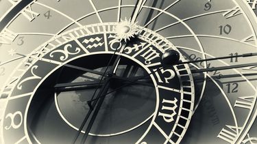 La astrología no es considerada una disciplina científica, pues no hace uso del método científico para poner a prueba sus afirmaciones. (Archivo)