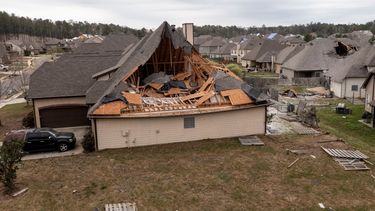 tormentas causan danos en el sur de eeuu y dejan un muerto