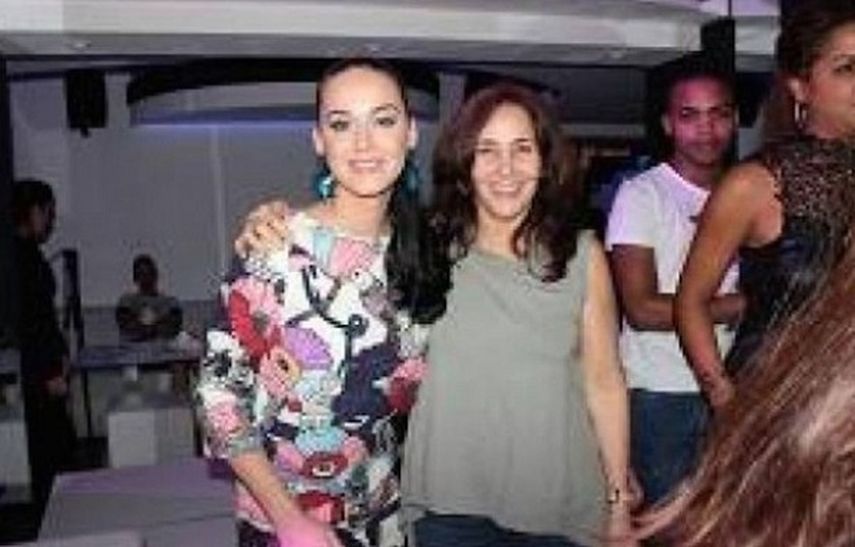 La cantante Katy Perry y la sexóloga Mariela Castro (FACEBOOK). 
