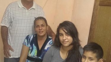 Familia de Guantánamo que quera educar a su hijos en casa.