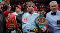 El mexicano Saúl Canelo Álvarez, festeja luego de derrotar al kazajo Gennady Golovkin en un combate por los títulos de los supermedianos El mexicano Saúl Canelo Álvarez, festeja luego de derrotar al kazajo Gennady Golovkin en un combate por los títulos de los supermedianos