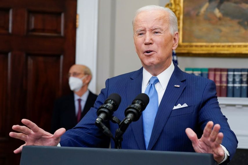 El presidente Joe Biden pronuncia un discurso durante un evento en la Casa Blanca, en Washington, el jueves 27 de enero de 2022.&nbsp;