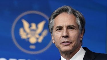 Blinken habla con primer ministro depuesto de Sudán