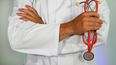 Medicare A y B, cuidado médico.