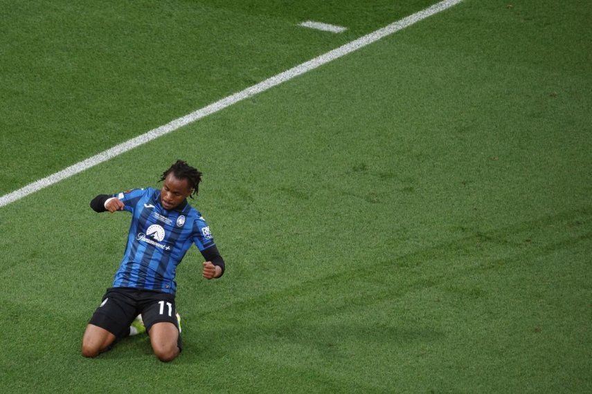 Ademola Lookman de Atalanta tras marcar el segundo gol del equipo ante Bayer Leverkusen en la final de la Liga Europa, el miércoles 22 de mayo de 2024, en Dublín.&nbsp;