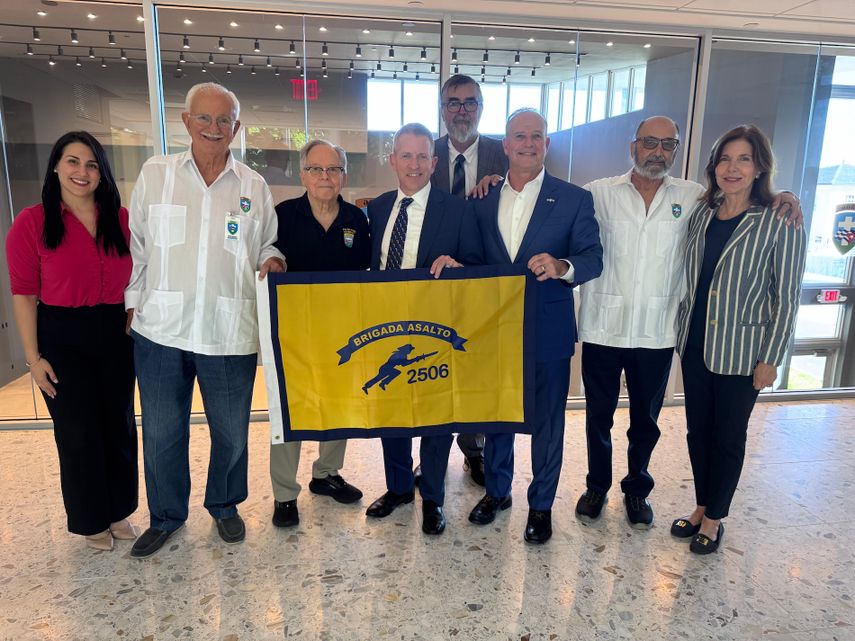 Visita de Paul Renner al Museo de la Brigada 2506.&nbsp;