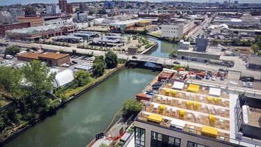 Esta foto muestra una vista del Canal Gowanus en Brooklyn, Nueva York, el 5 de julio del 2015.&nbsp;