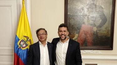 El presidente de Colombia Gustavo Petro y el embajador de Colombia en Nicaragua, León Fredy Muñoz