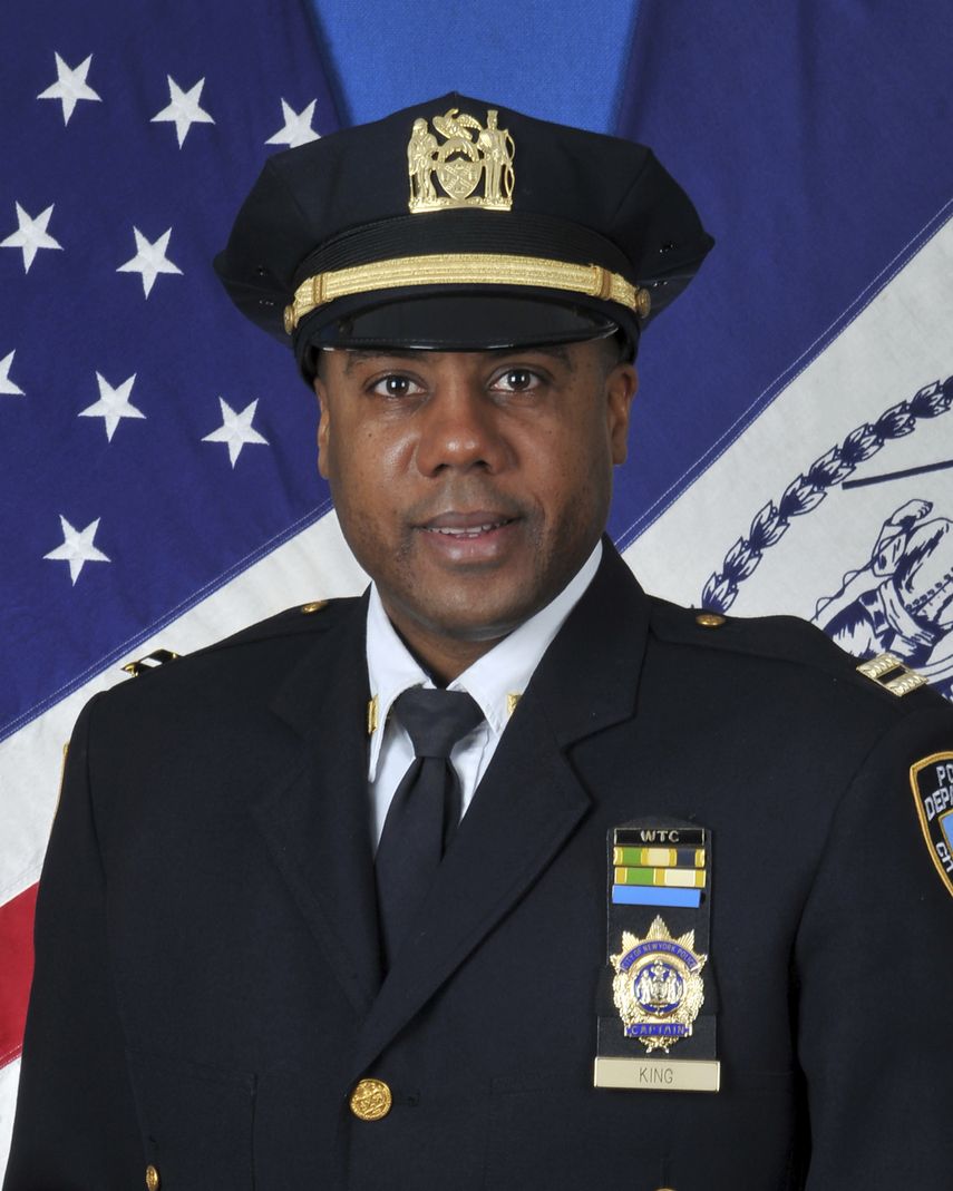 Esta foto prove&iacute;da por el Departamento de Polic&iacute;a de la ciudad de Nueva York muestra al subinspector Michael King. King fue nombrado el lunes, 31 de agosto del 2020, jefe de la unidad de delitos sexuales de la polic&iacute;a.&nbsp;