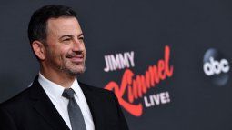 El presentador de televisión estadounidense Jimmy Kimmel llega para Una noche con Jimmy Kimmel en el hotel Roosevelt en Hollywood el 7 de agosto de 2019.&nbsp;