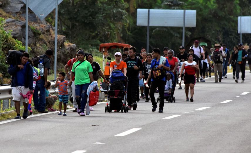 Una nueva oleada de migrantes se dirige a la frontera entre México y Estados Unidos.