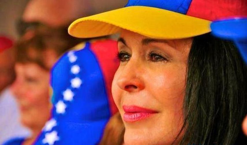 María Conchita Alonso viste los colores de Venezuela. Una foto fechada en febrero del 2014. (FACEBOOK)