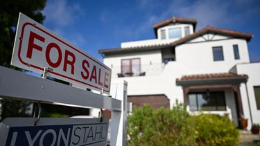 El aumento de los inventarios y la caída de las ventas de viviendas por casi tres años dieron la vuelta a las condiciones del mercado inmobiliario en EEUU y Florida.