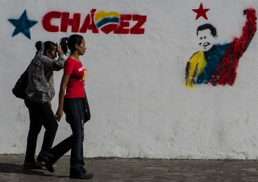 Con el decreto de Cabello, el Gobierno busca que la gente arrope la memoria y hable de forma siempre positiva del fallecido mandatario.&nbsp;