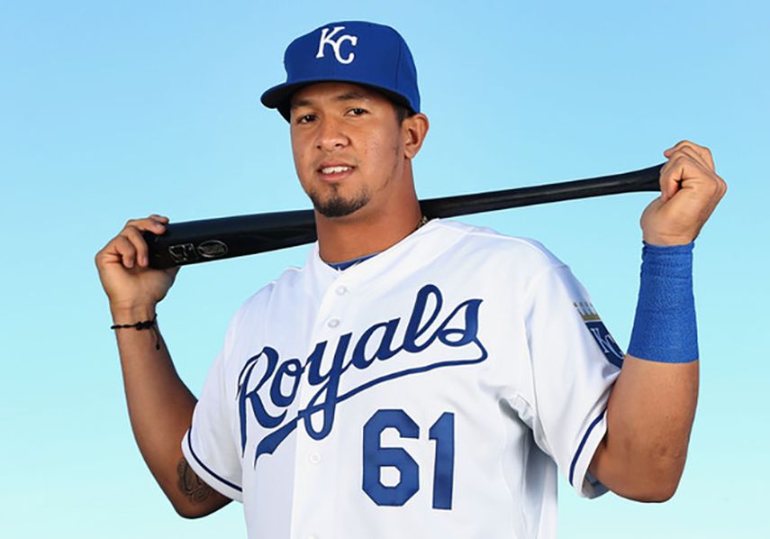 En Nicaragua se dice que Cheslor Cuthbert, de 22 años, tiene las herramientas para llegar a ser el primer bateador nacional de impacto en las Mayores.
