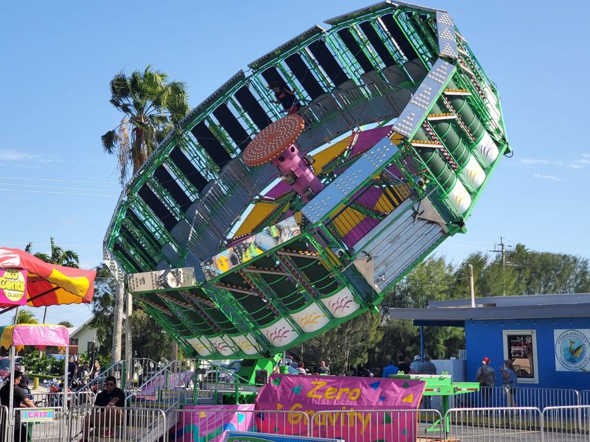 El Everglades Seafood Festival tambi&eacute;n tiene atracciones para ni&ntilde;os y j&oacute;venes.