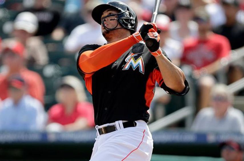 Stanton se mantiene entre los líderes en cuadrangulares e impulsadas (archivo)