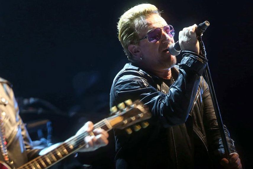 U2 en concierto ofrecido en Barcelona, España. (EFE)