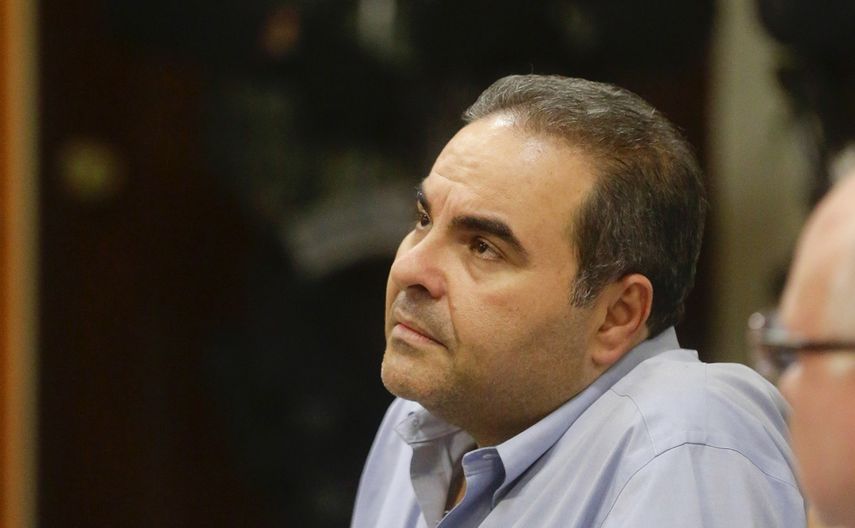 El expresidente de El Salvador Elías&nbsp;Antonio&nbsp;Saca, durante la segunda jornada de audiencia por delitos de corrupción este viernes 4 de noviembre 2016, en el Centro Judicial Isidro Menéndez de San Salvador.