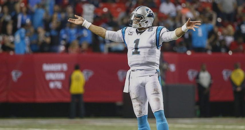Cam Newton se ha convertido en la nueva estrella de la NFL. (ARCHIVO)