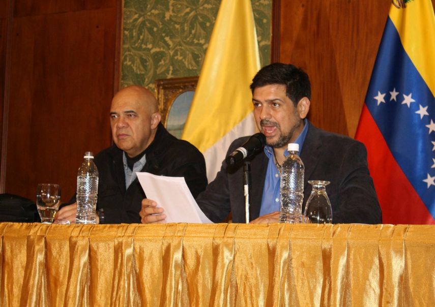 En el encuentro acordaron una declaración conjunta denominada Convivir en paz, en la que ambos se comprometen a cumplir con la Constitución del país