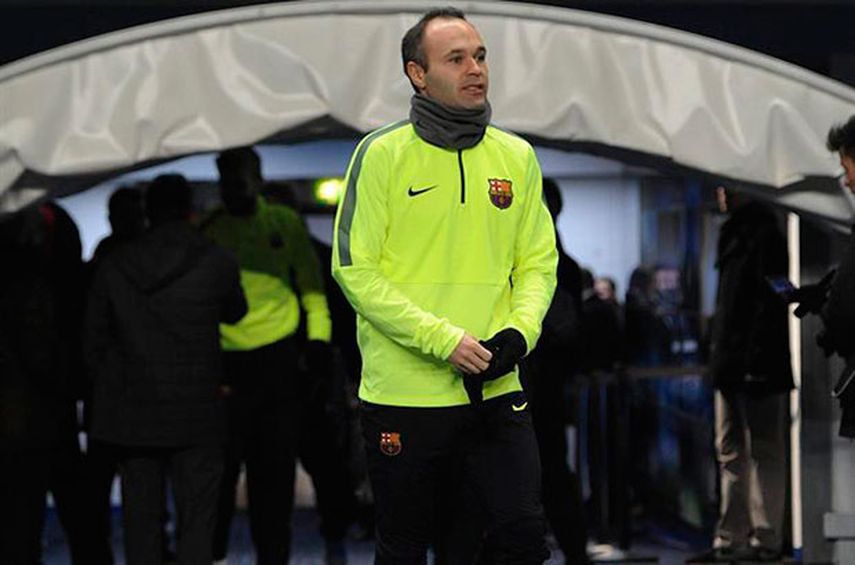 Iniesta fue el capitán de los blaugrana en el encuentro contra el City (EFE)
