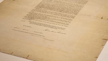 Esta foto proveída por la Biblioteca y Museo Presidencial Abraham Lincoln el 8 de junio del 2021 muestra un ejemplar firmado de la Proclamación de Emancipación de los esclavos.&nbsp;