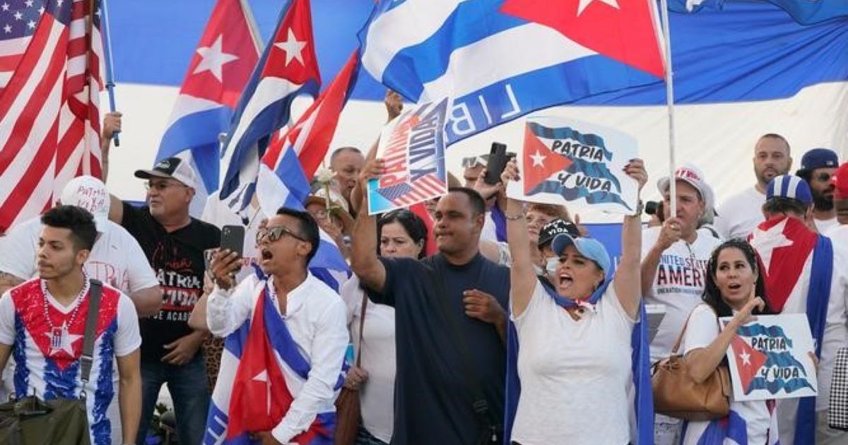 Human Rights Watch pide a EEUU que permita a 13 opositores cubanos solicitar asilo