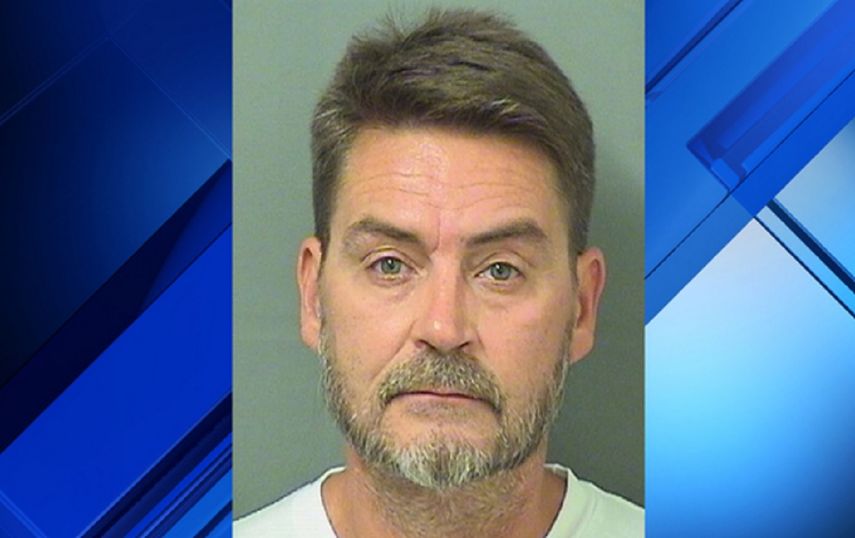 Jackson Pridemore es acusado de abusar sexualmente de las hijas de quienes han sido sus compañeras sentimentales en la Florida.