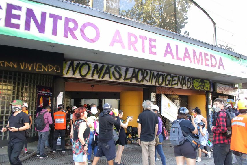 Incendio en el Cine Arte Alameda de Santiago de Chile. &nbsp;