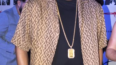 El cantante cubano Alexander Delgado, del dúo Gente de Zona, asiste al estreno en Miami de la película Plantados, del cineasta cubano Lilo Vilaplana.