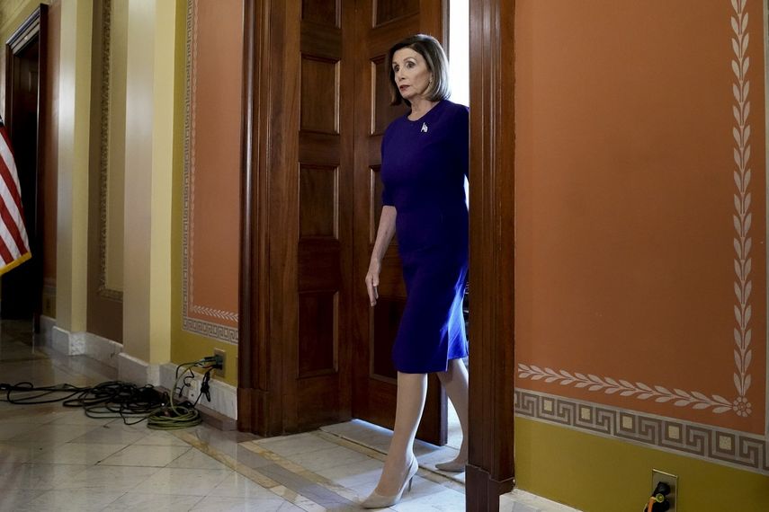 La presidenta de la C&aacute;mara de Representantes, Nancy Pelosi, anunci&oacute; el inicio del proceso formal de juicio pol&iacute;tico contra el mandatario Donald Trump este martes 24 de septiembre de 2019 en el Capitolio, en Washington.