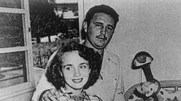 Fidel Castro y su primera esposa, Mirta Díaz-Balart, en 1948.
