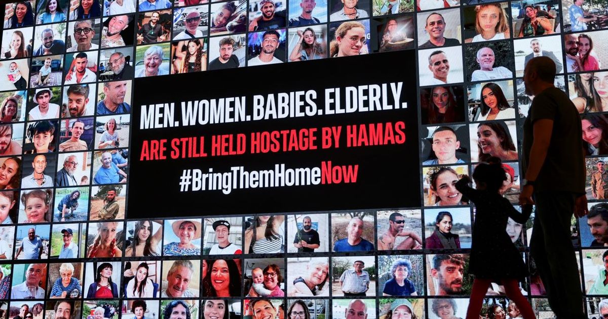 ¿Quiénes son los 20 rehenes israelíes que se cree siguen vivos y que se espera sean liberados en Gaza?