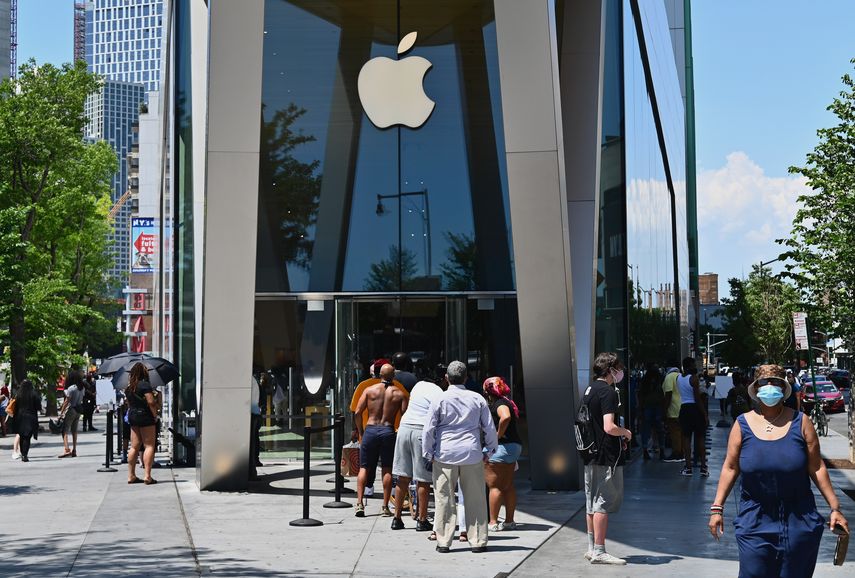 APPLE     AFP000_1TW9T3.jpg  2020