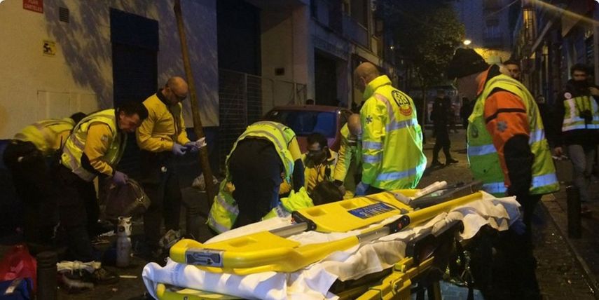 El joven se encontraba en un bar cuando varias personas, al parecer pertenecientes a la banda de los Dominican Dont Play (DDP), le dispararon.