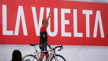 El ciclista español&nbsp;Alberto&nbsp;Contador este viernes en la víspera de la salida de la 72 edición de la Vuelta a España en Nimes (Francia)