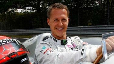 BERLÍN.- Según el periódico, la mansión de los Schumacher se ha convertido en una especie de clínica de rehabilitación con un equipo de unas quince personas que se dedican al paciente, entre médicos, enfermeras y enfermeros y diversos terapeutas