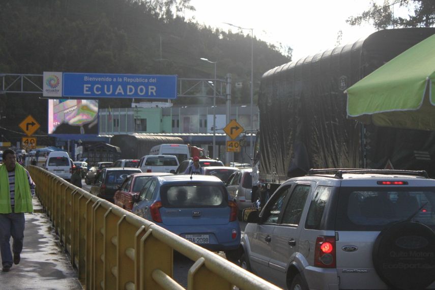 Una vista del Puente Internacional Rumichaca, en la frontera entre Colombia y Ecuador.